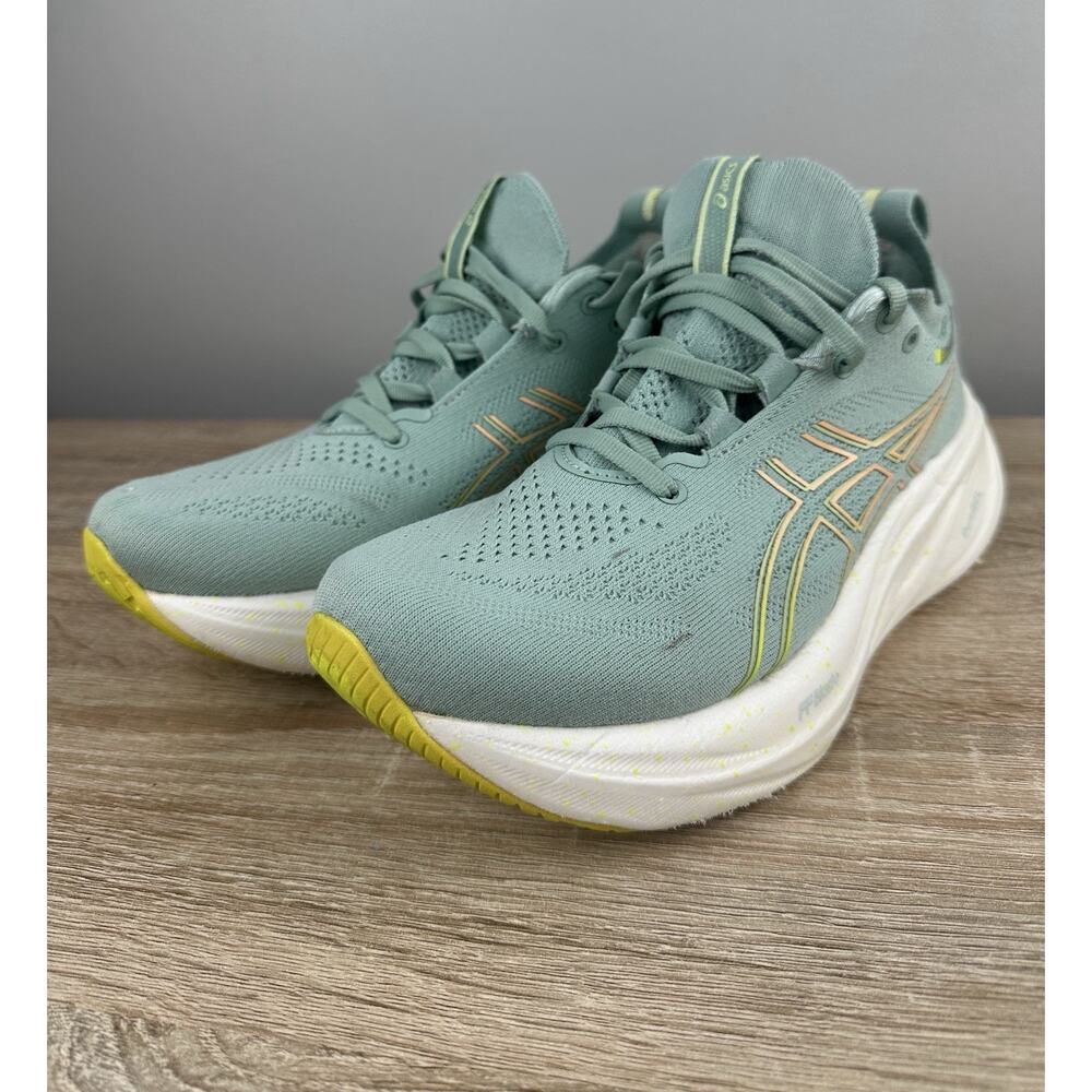 ASICS Gel Nimbus 26 Women’s Size 7 Light Celadon Running Sneakers
